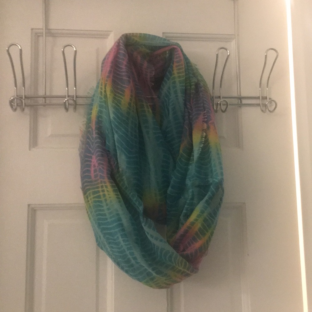Infinity scarf